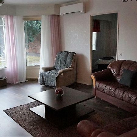 4 Bedrooms Near Center - Kranni 波里 外观 照片