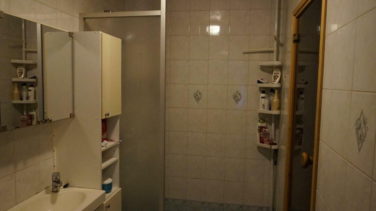 4 Bedrooms Near Center - Kranni 波里 外观 照片