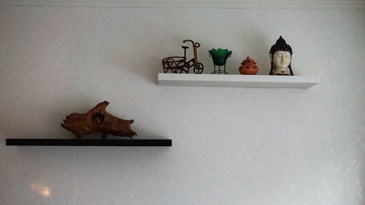 4 Bedrooms Near Center - Kranni 波里 外观 照片
